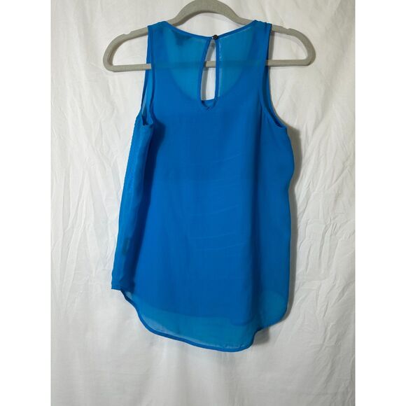 G by Guess Women's Sleeveless Blouse with Horizontal Pleat Detail Size S - Picture 3 of 3